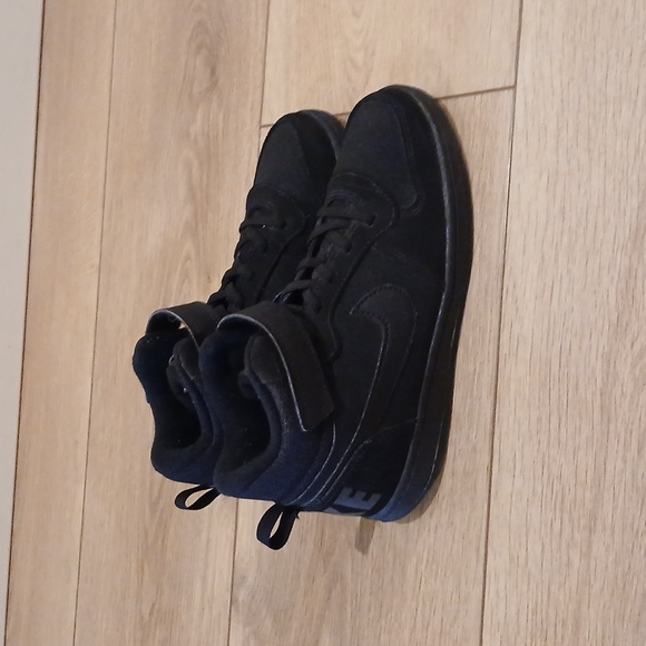 Nike Court Borough Mid Top Sneakers - Picture 5 of 5